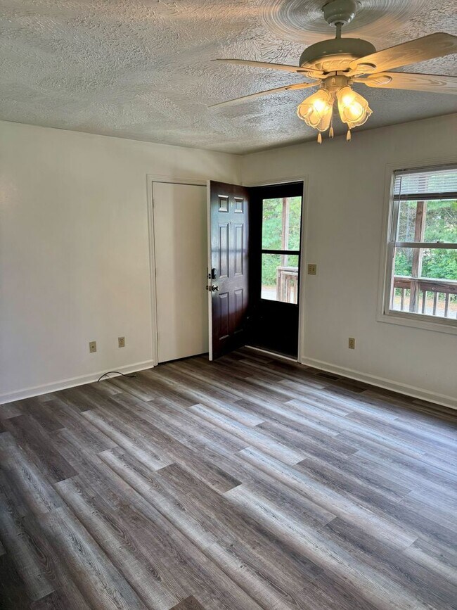 Foto del edificio - Newly Remodeled Duplex in Blacksburg