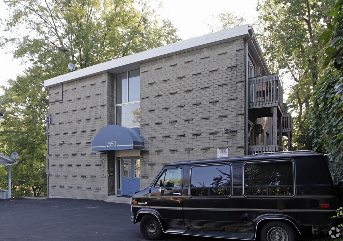 Building Photo - 2550 Hackberry St
