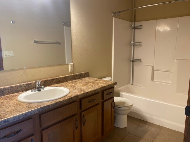 Foto del edificio - 1215 7th St NE