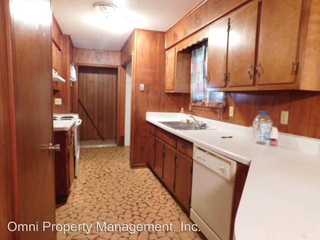 Building Photo - 261 Blairmore Ave