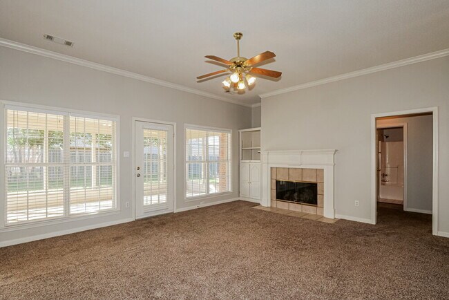 Building Photo - 5041 Thornebrook Cove