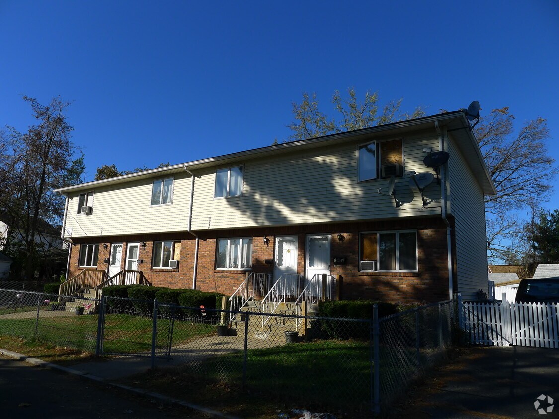 Building Photo - 12 Ames St