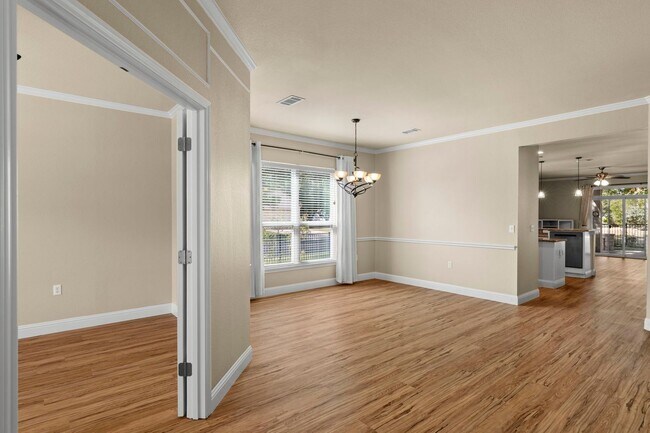 Foto del edificio - 304 Klondike Dr