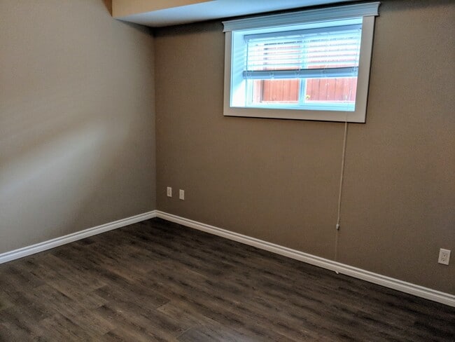 Photo du bâtiment - 5316 Elevator Rd