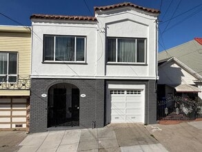 Building Photo - 1052 Jamestown Ave
