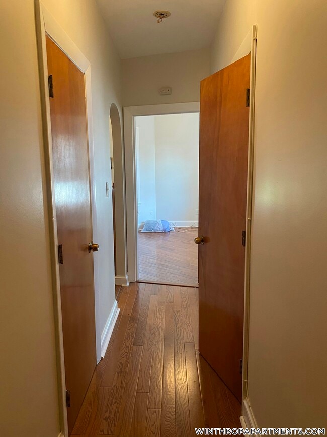 Building Photo - 90 Winthrop Shore Dr