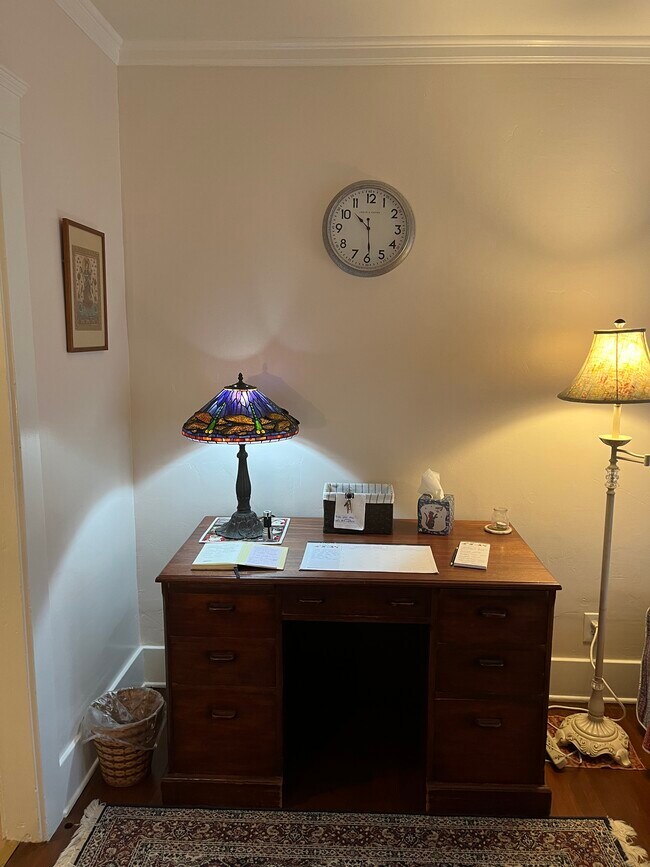 Foto del edificio - 318 E Colorado Blvd