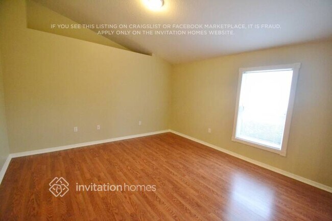 Building Photo - 992 Vanderbilt Dr