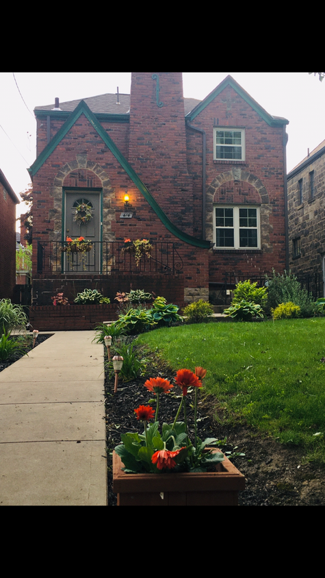Foto principal - 414 S Aiken Ave