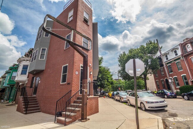 Foto del edificio - 3 br, 2 bath Triplex - 3842 LANCASTER AVE ...