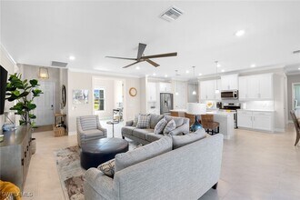 Building Photo - 18713 Lake Hammock Dr