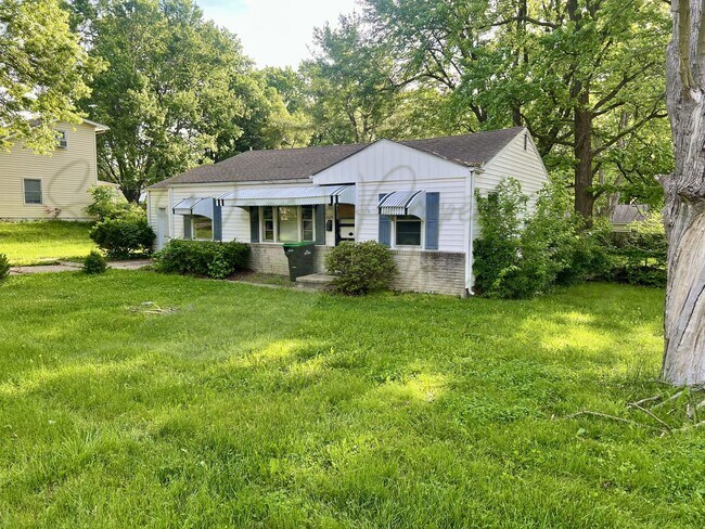Building Photo - DESIRABLE RAYTOWN LOCATION!!!