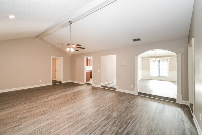 Foto del edificio - 3146 Chapelwood Ln