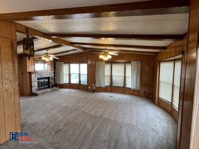 Building Photo - Toquerville home on large lot