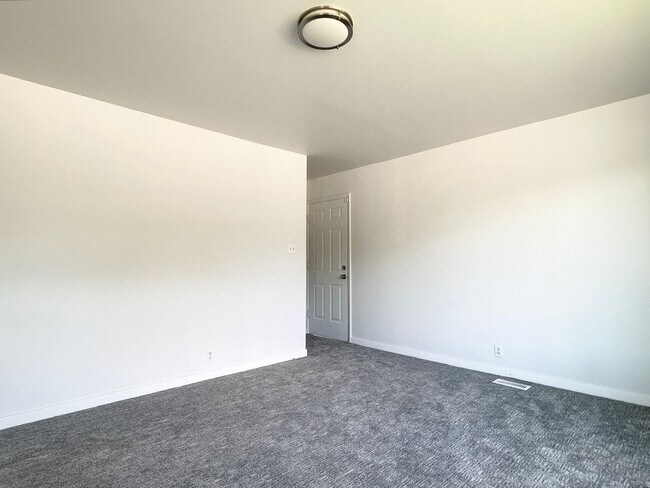 Foto del edificio - 459 N Montgomery St