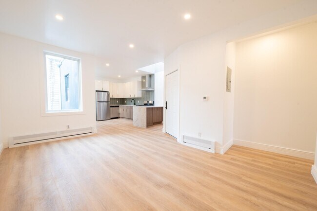 Foto del edificio - 4525 Brown St