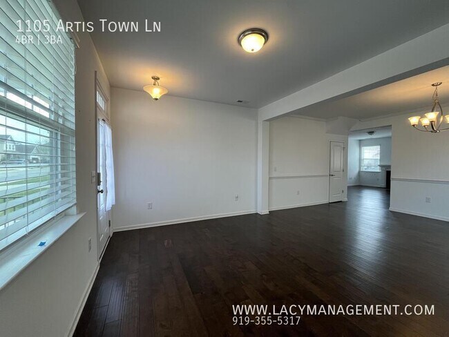 Foto del edificio - 1105 Artis Town Ln