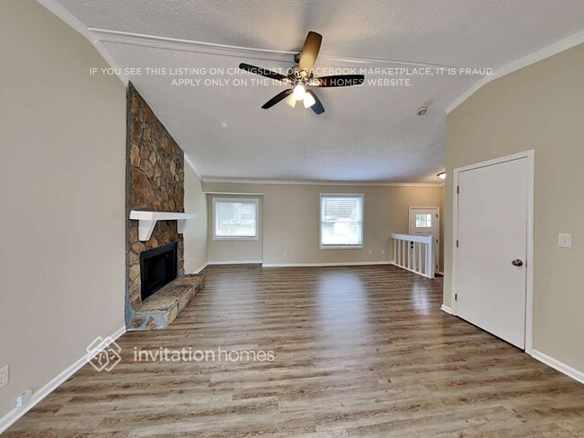 Foto del edificio - 4030 Leicester Dr NE