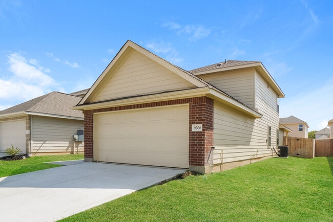 Building Photo - Somerset Trails - 9306 Green Flora Ct, San...