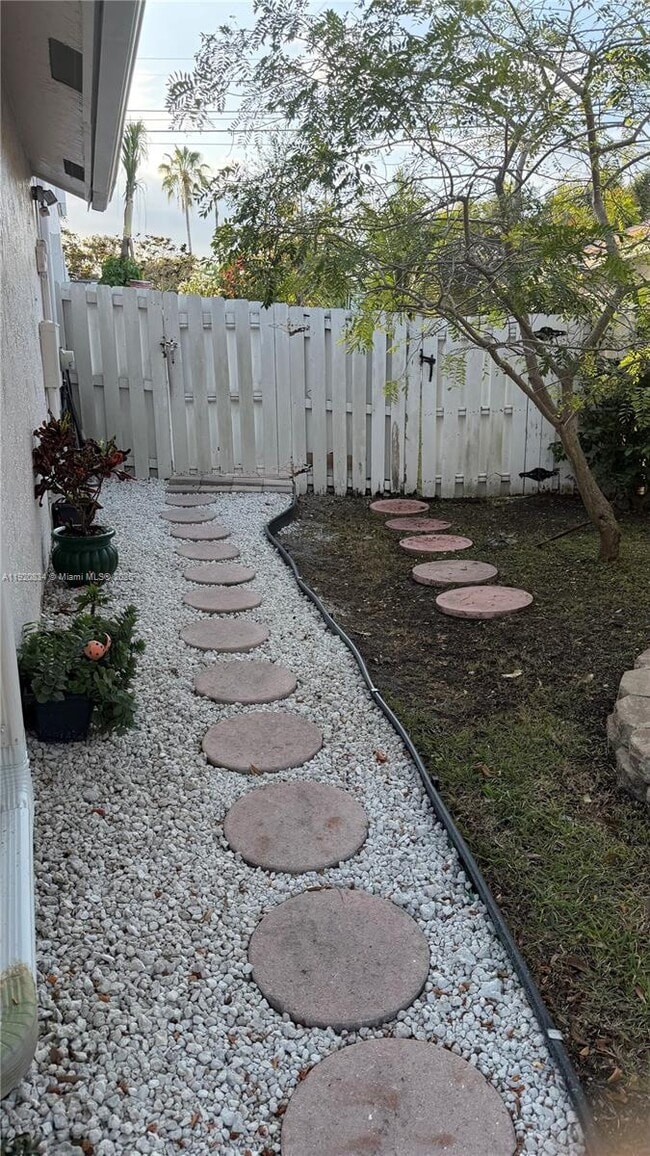 Building Photo - 721 NW 135th Way