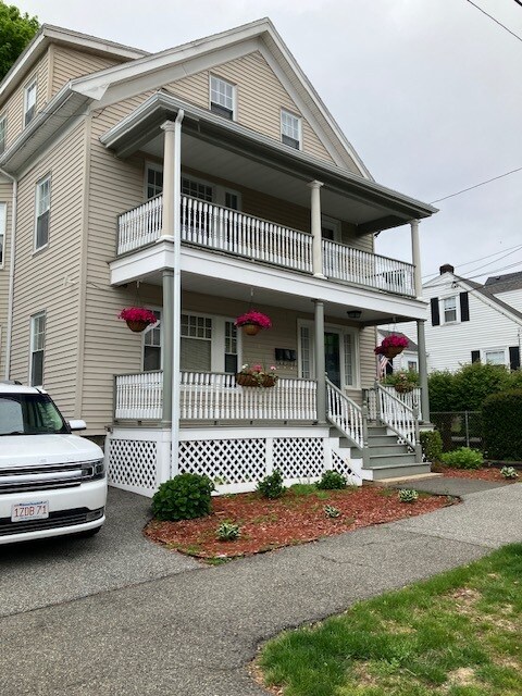 Building Photo - 39 Dunlap St