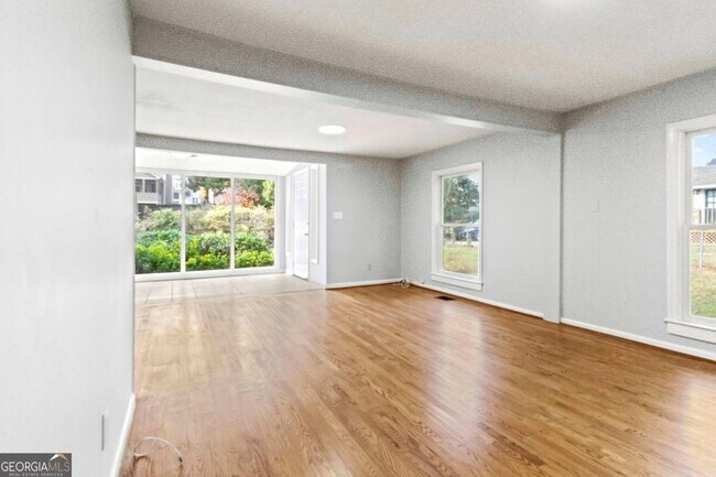 Foto del edificio - 2312 Wayside Dr