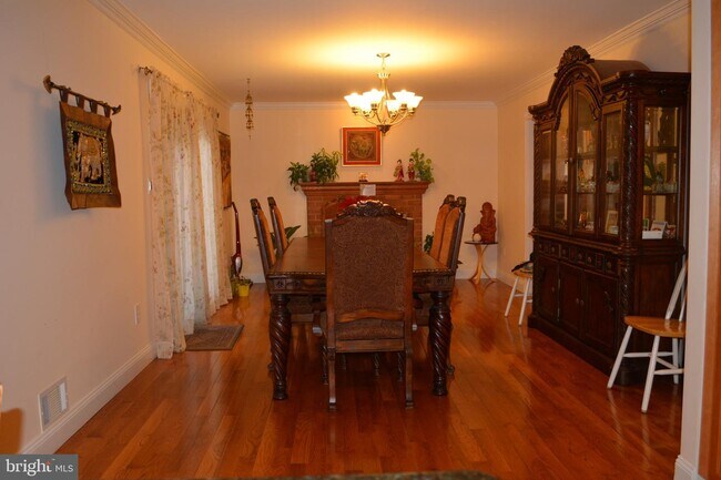 Building Photo - 2 Lopa Ct