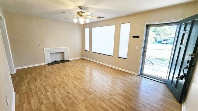 Building Photo - 2804 Croydon Ct