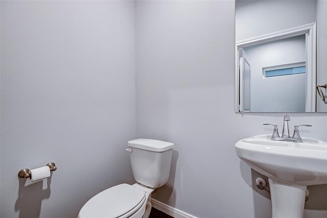 Building Photo - 4915 Paradigm Ln