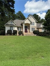 Building Photo - 106 Barons Run W