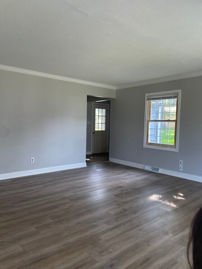 Foto del edificio - 2813 Hull Ave