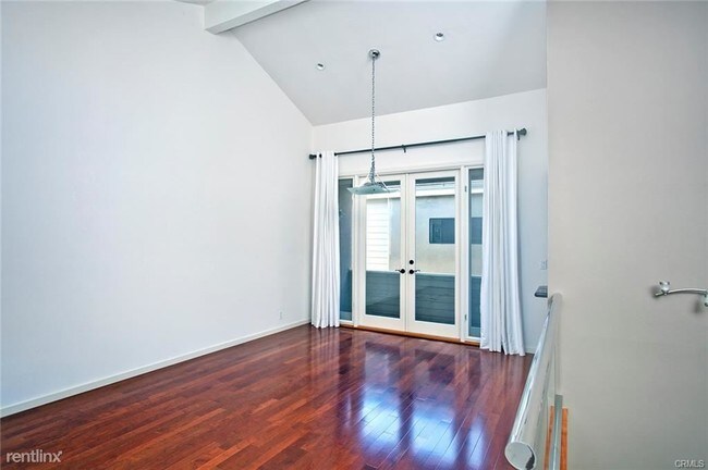 Foto del edificio - 3 br, 2 bath House - 507 1/2 Narcissus Ave