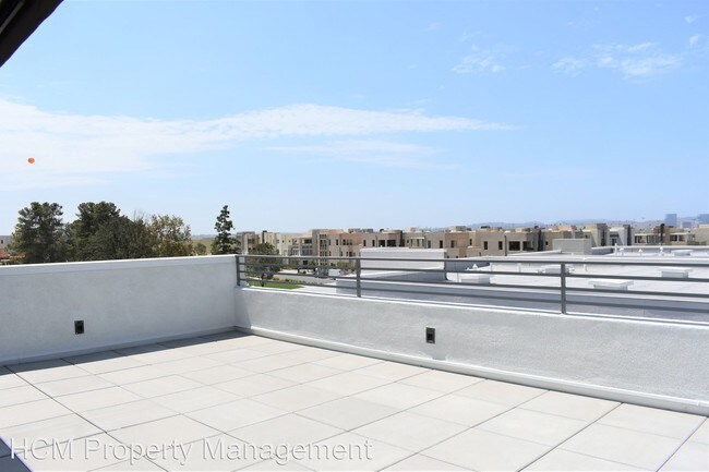 Foto del edificio - 4 br, 3.5 bath House - 737 Beacon