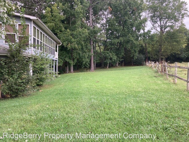 Building Photo - 3 br, 2 bath House - 283 Old Dixie Highway