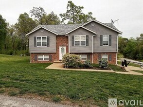 Building Photo - 14075 Haywood Dr