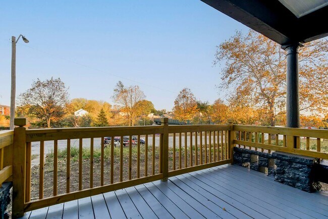 Building Photo - Special Offer: February Rent Free with App...