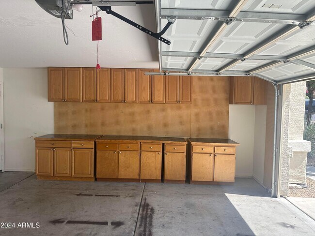 Building Photo - 24604 N 65th Ave