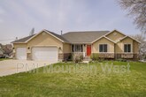 Foto principal - 144 S Mountain Rd