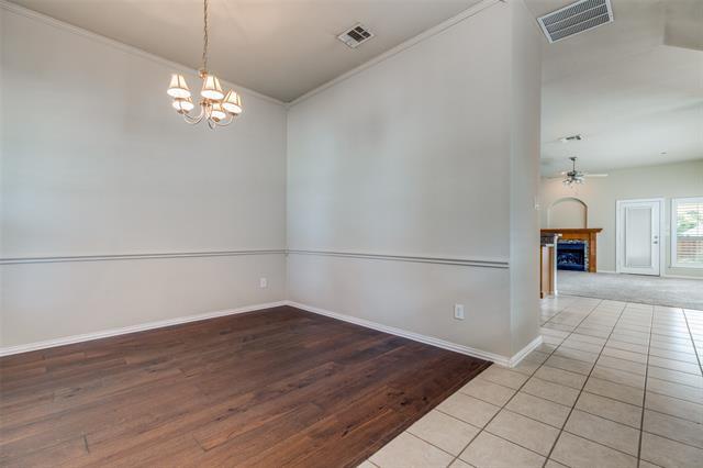 Building Photo - 9832 Old Field Dr