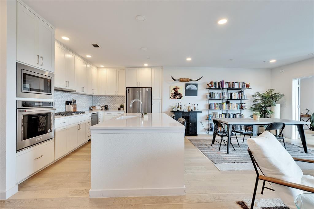 Foto principal - 900 S 1st St