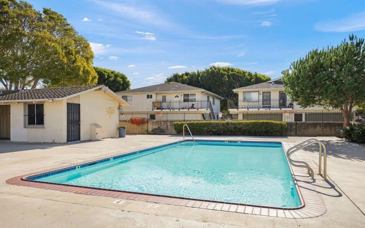 Foto del edificio - Beautifully Renovated Marina Village Condo...