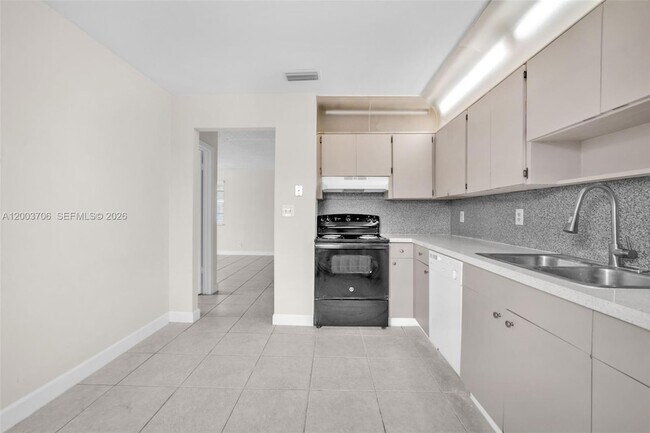 Foto del edificio - 2127 McKinley St