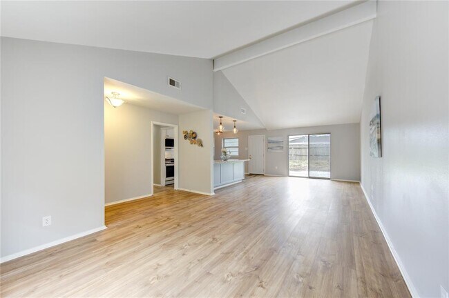 Building Photo - 5515 Dryad Dr