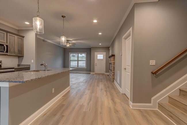 Foto del edificio - 130 Locust Fork Rd