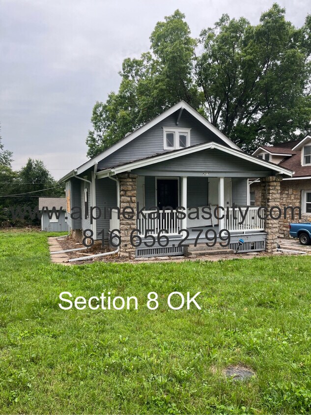 Foto principal - Updated Bungalow in Center District!