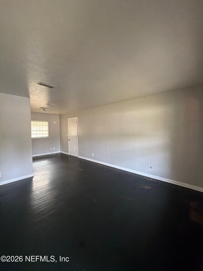 Building Photo - 3962 Winton Dr