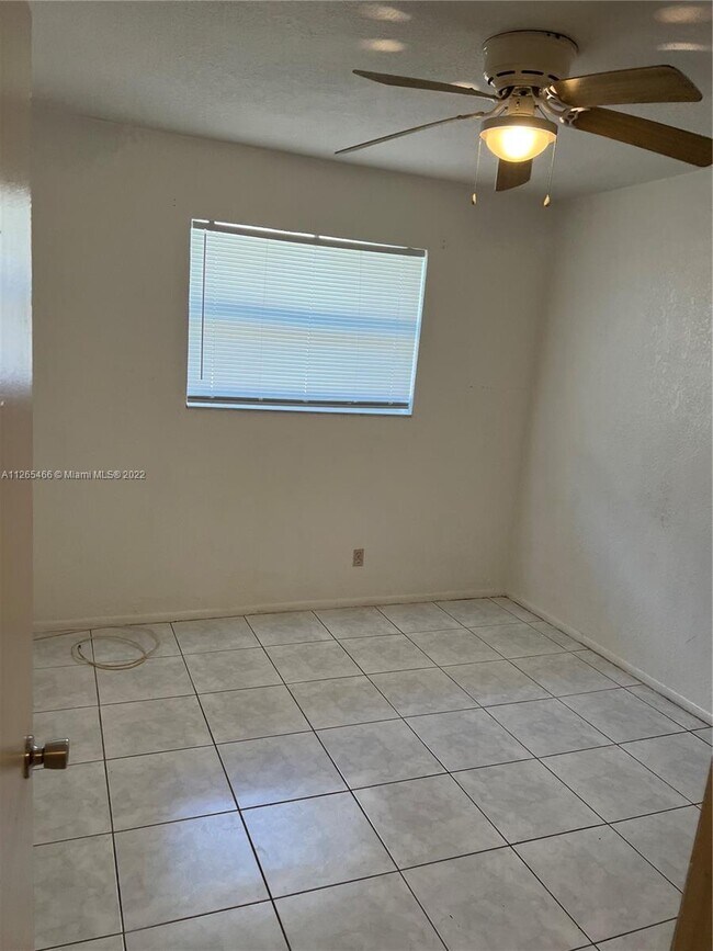 5210 NW 16th St Unit 2, Lauderhill, FL 33313 Room for Rent in