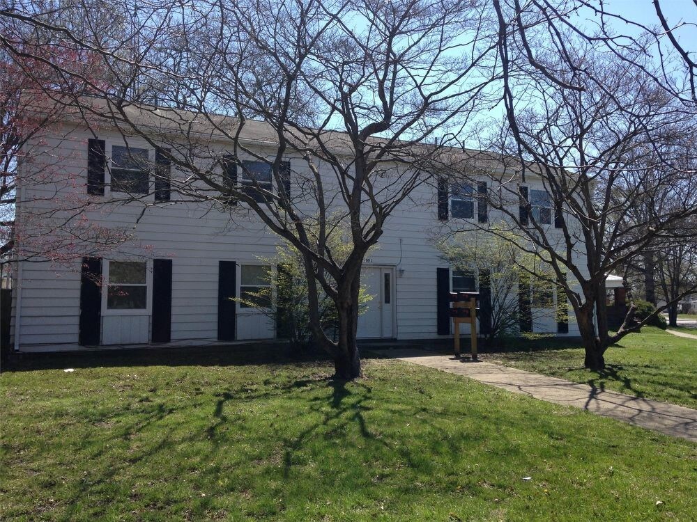 Primary Photo - 1701 Ohio - D