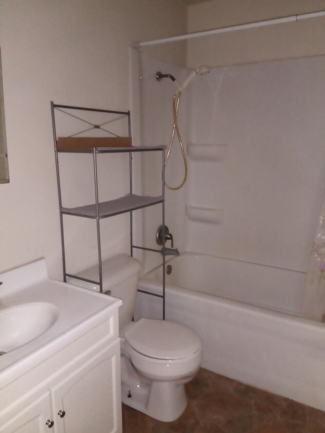 32 Jean Ave, Peru, IN 46970 Apartments in Peru, IN