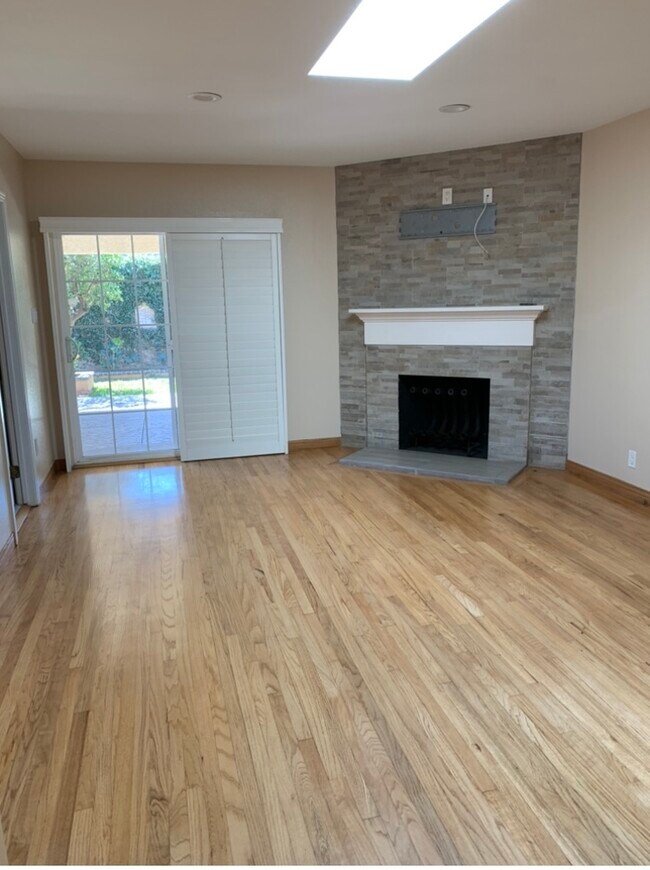Family room with fireplace - 1762 W 245th St